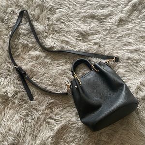 Black Cross Body